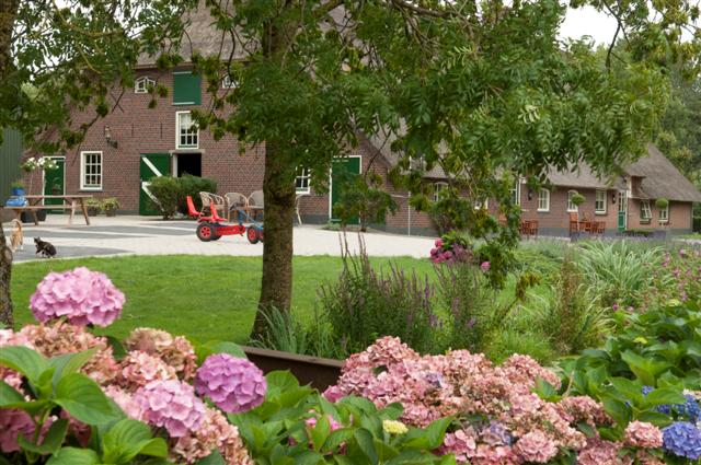 buitenkant boerderij.jpg